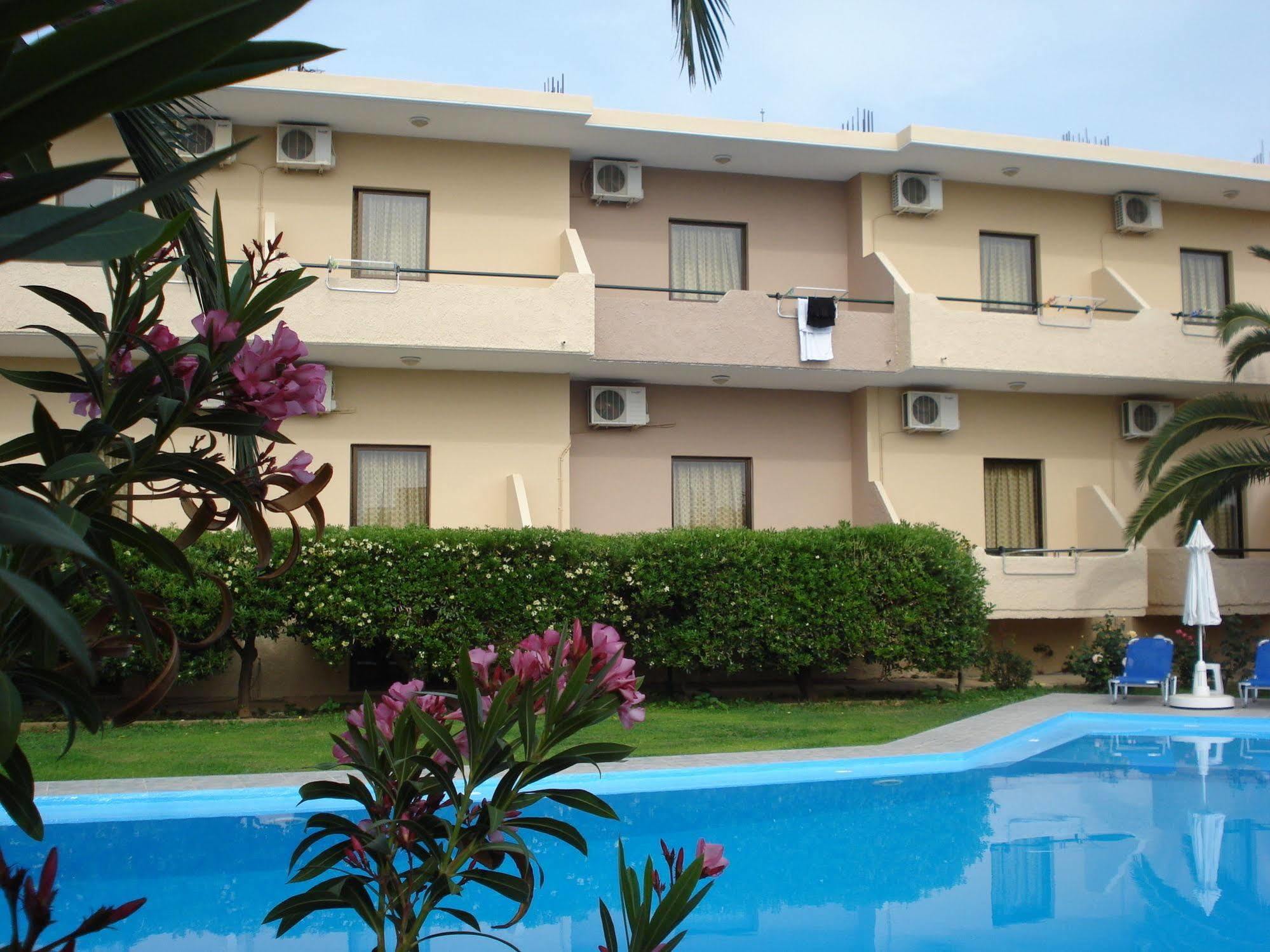 Argo Apartments Като-Даратсо Экстерьер фото